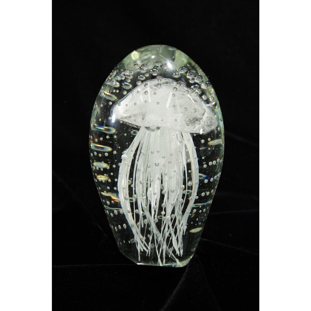 Clear Glass Paperweight Jellyfish Controlled Bubbles 5" Seaside Cottagecore Naut